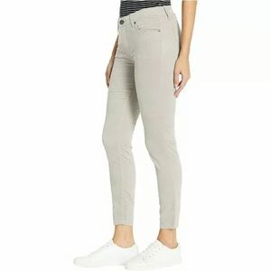 NWT Kut From The Kloth 8 Donna Ankle Skinny Ivory Mid Rise Soft Jeans